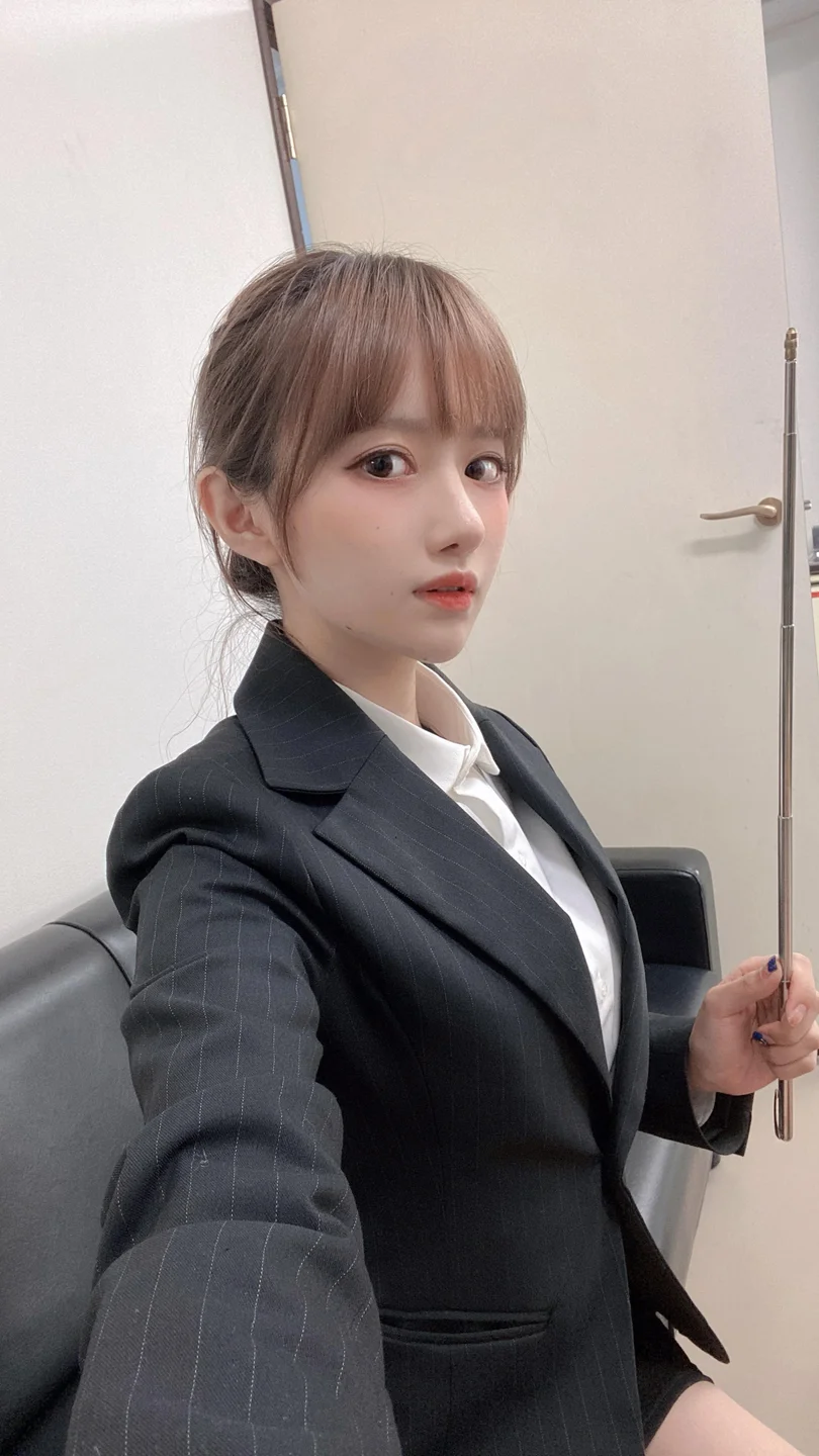 Shika小鹿鹿 - 莎拉自拍集 [30P-98MB] tg@simisebaisi 【丝足阁】022.webp